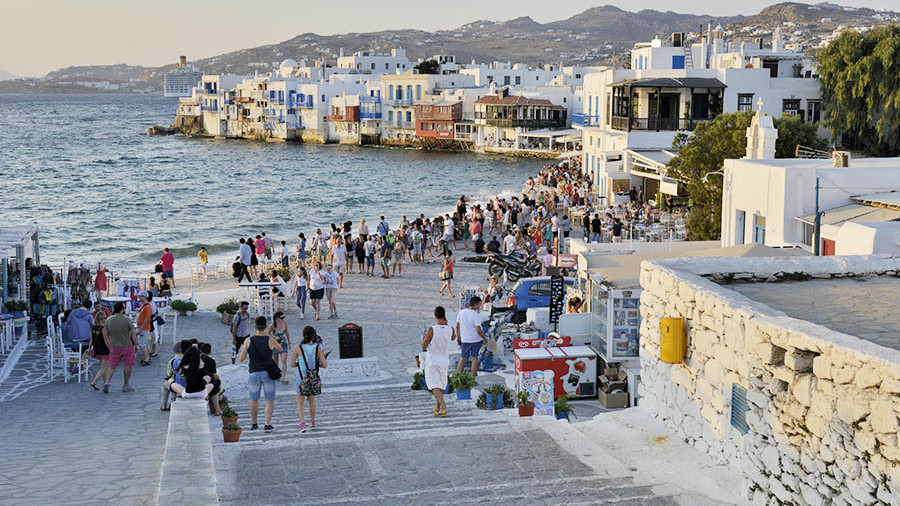 Болгарские туристы на отдыхе в Греции